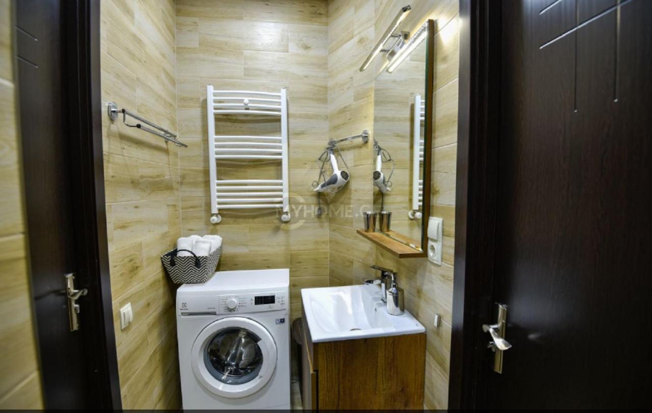 Freedom Square Apartment Tbilisi Buitenkant foto